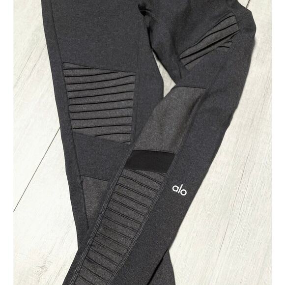 ALO Leggings Moto XS Panels Embellished Dark Gray Perfect Condition Size XS - Picture 8 of 13